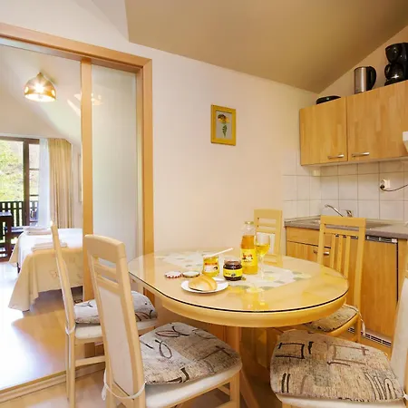 Turisticna Kmetija Cebelji Gradic * Rogašovci