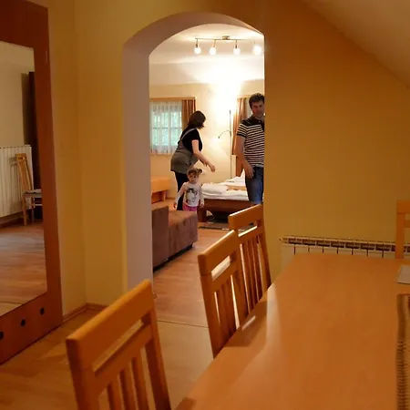 Turisticna Kmetija Cebelji Gradic Szarvaslak