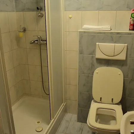 Apartman Turisticna Kmetija Cebelji Gradic