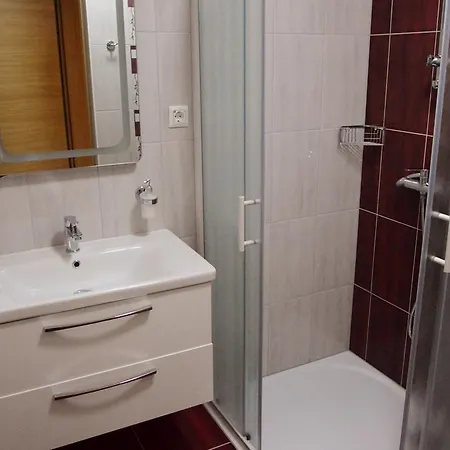 Turisticna Kmetija Cebelji Gradic