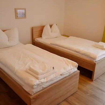 Turisticna Kmetija Cebelji Gradic * Rogašovci