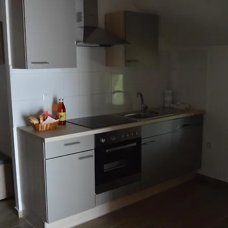 Turisticna Kmetija Cebelji Gradic Apartman