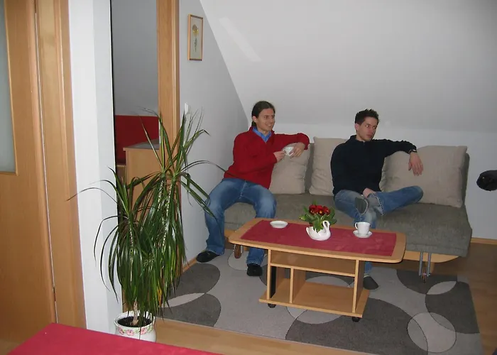 Turisticna Kmetija Cebelji Gradic