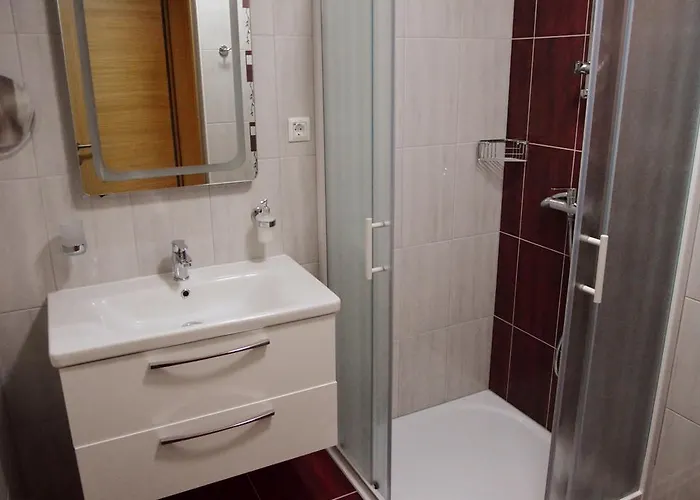 Turisticna Kmetija Cebelji Gradic